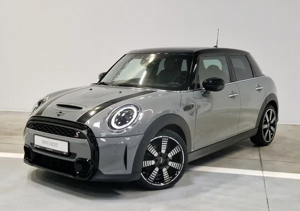 mini cooper s staszów MINI Cooper S cena 129900 przebieg: 31910, rok produkcji 2022 z Staszów